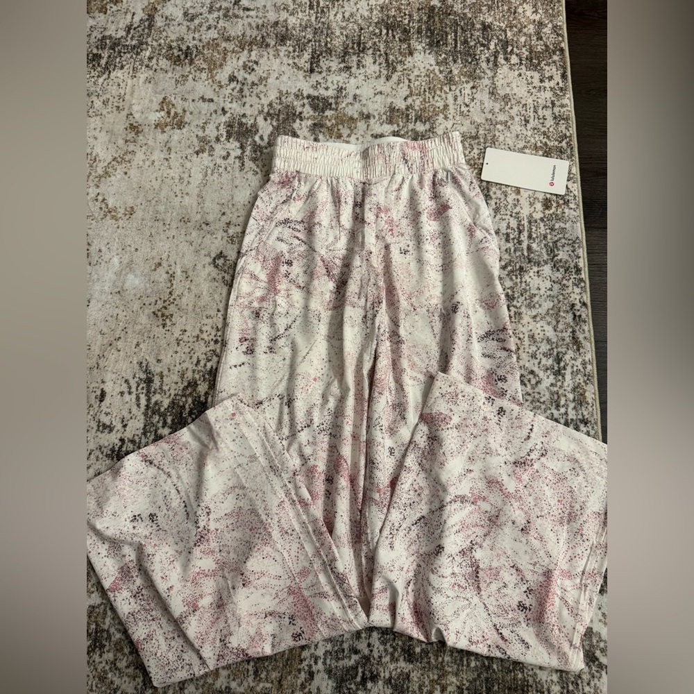 NWT Lululemon Swift Wide Leg Pant